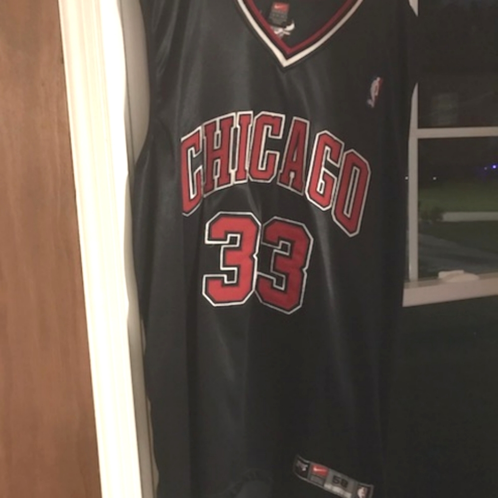 Scottie Pippen Basketball Jersey Brand New Size 58